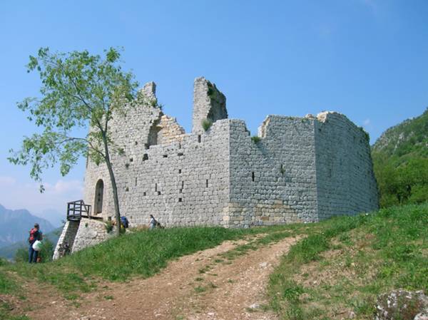 Burg von Toppo